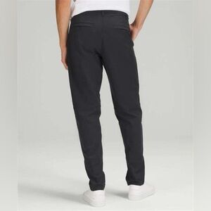 Lululemon 36” x 32” Commission Black Pant w/Warpstreme fabric Classic Fit